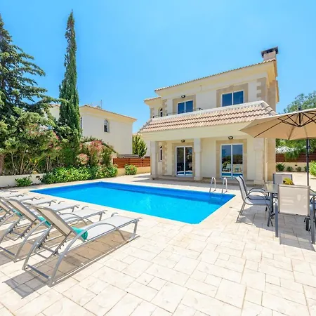 Villa Irina Paralimni